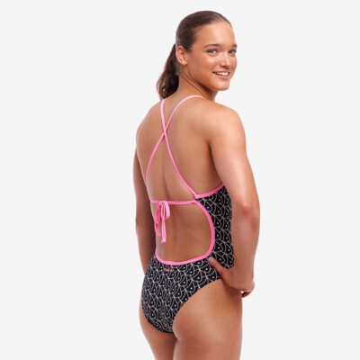 【I AM MARI】Dollfia Bustier Pleated One Piece Funkita Tie Me Tight One Piece Funk Me | Ladies Swimwear