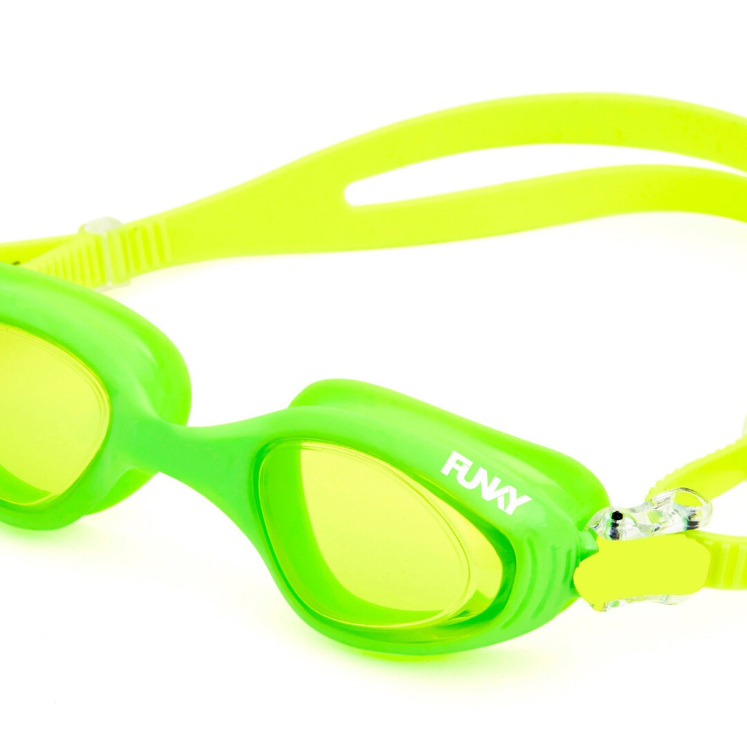 Beach goggles 2025