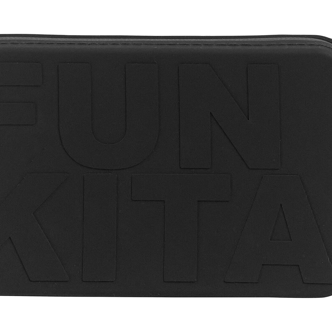 Wetta Preta  Catch Up Clutch Bag
